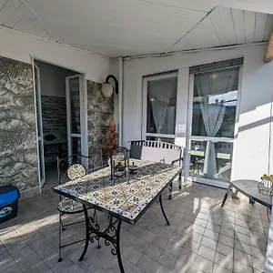 Con Terrazzo Appartamento